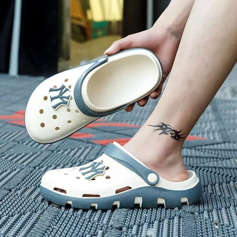 Flat Clog Slippers Customised Wholesale Mens Women Garden Clogs Shoes Non-Slip Lightweight Hole Shoes Ins Trend Sandal